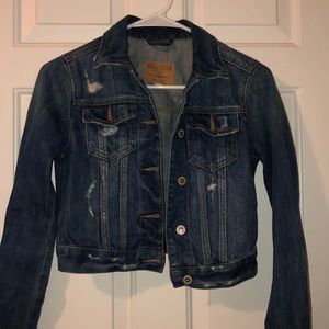 Cropped Hollister jean jacket size: xs